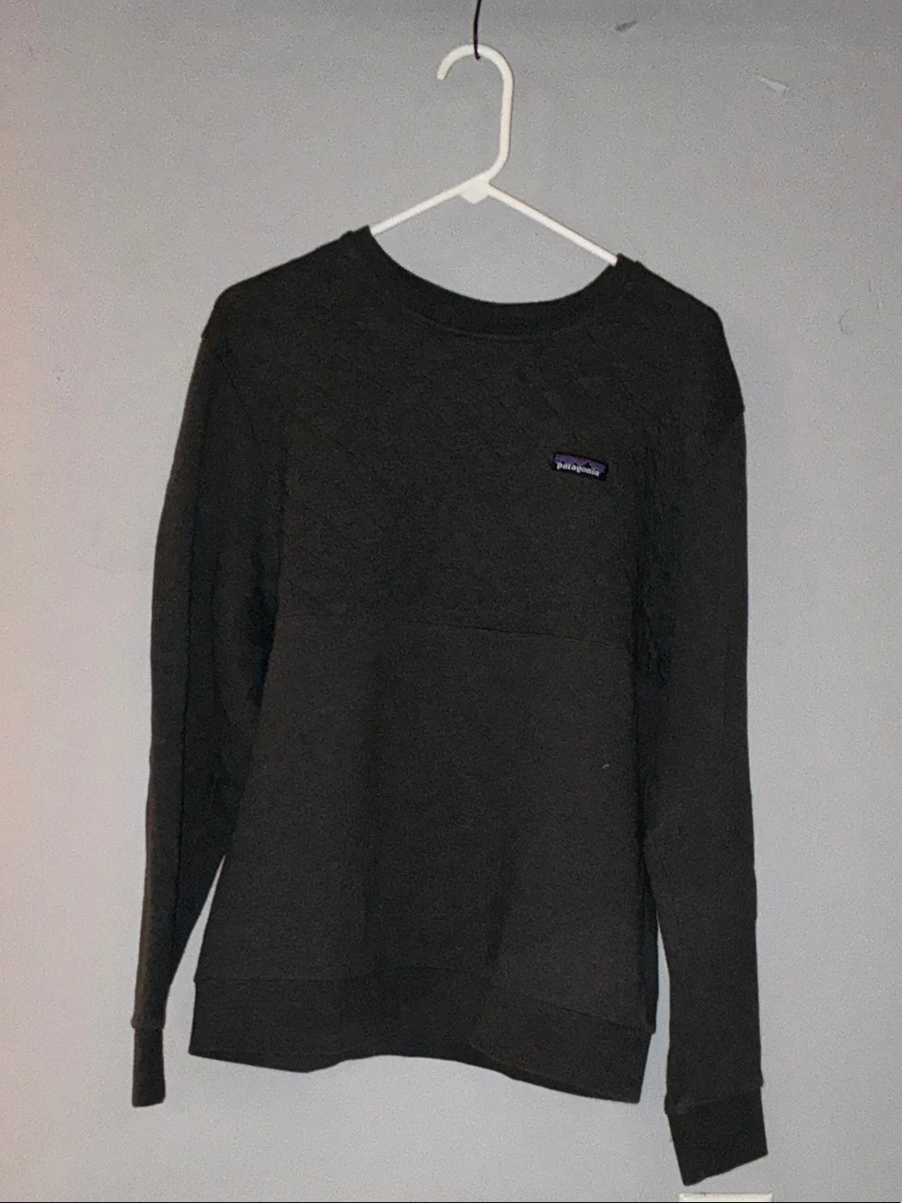 Patagonia Women’s Black Pullover Crew Sweatshirt - Picture 1 of 16